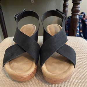 Chinese Laundry Wedges